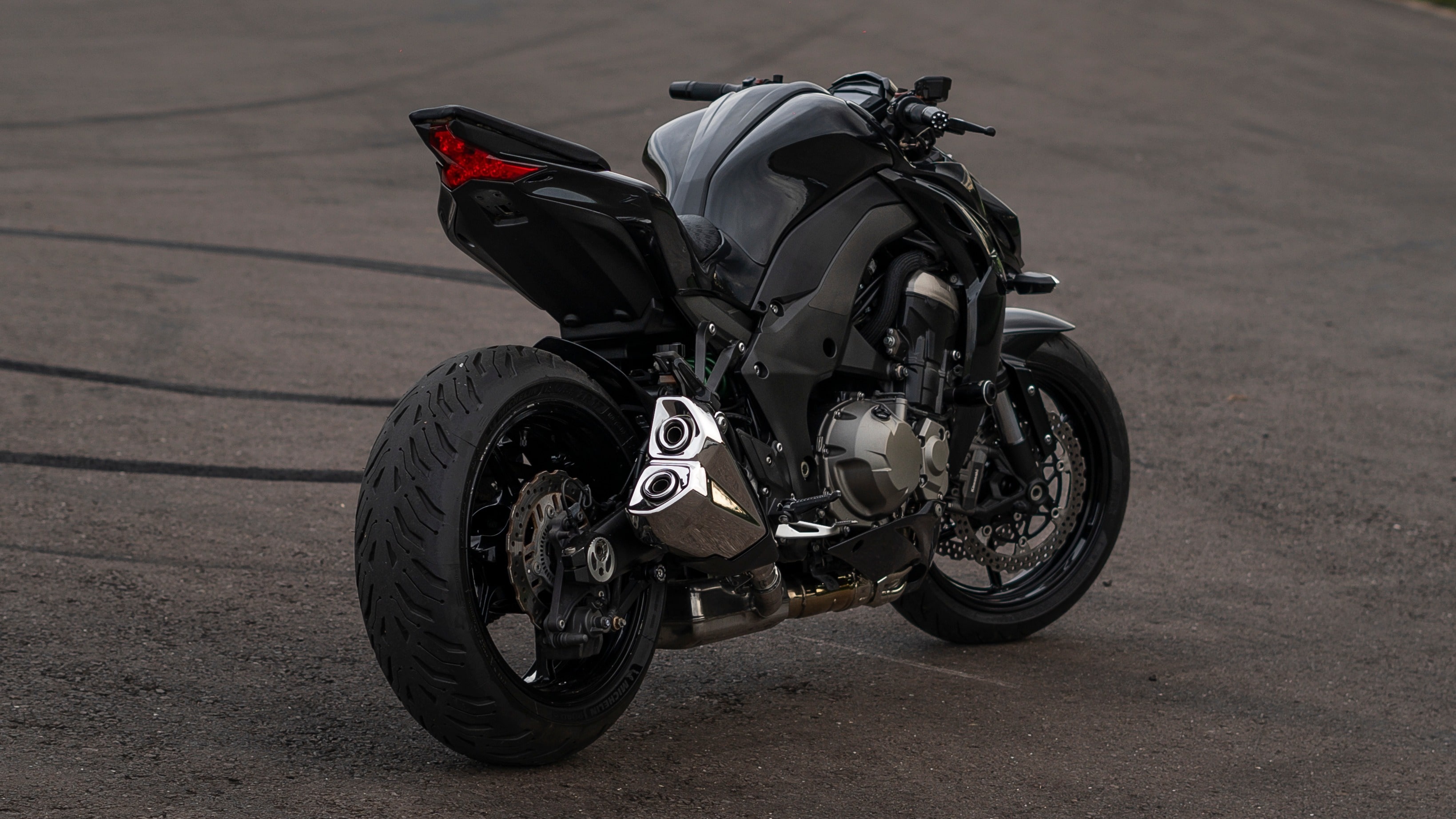 KAWASAKI Z1000 + 25K 